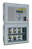 CMSI 8000 adressable, capacité 32 fonctions, monté sur rack de 19”